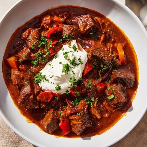 Ungarisches Rind Paprika Eintopf