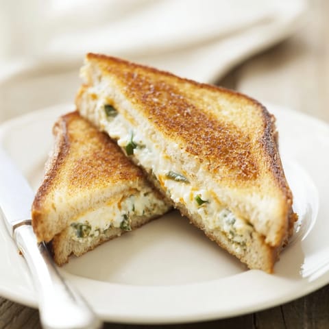 Jalapeño Popper Grilled Cheese